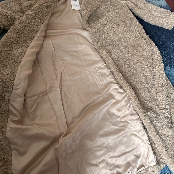 ZARA Teddy Coat - Picture 2 of 5